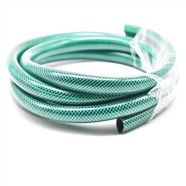 Tuyau tressé en PVC vert